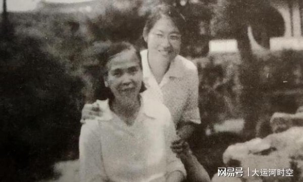 实时股票配资平台 1956年，贺子珍会见彭德怀，聊天前喊来侄女：小平，给你一个任务